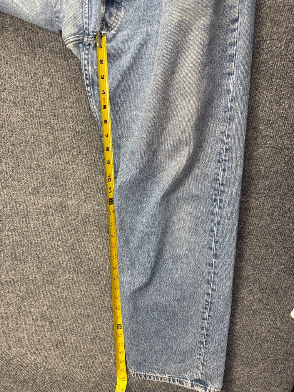 Vintage Levi's 501 Classic Straight Button Fly Men's Jeans W40 L30 10/2001